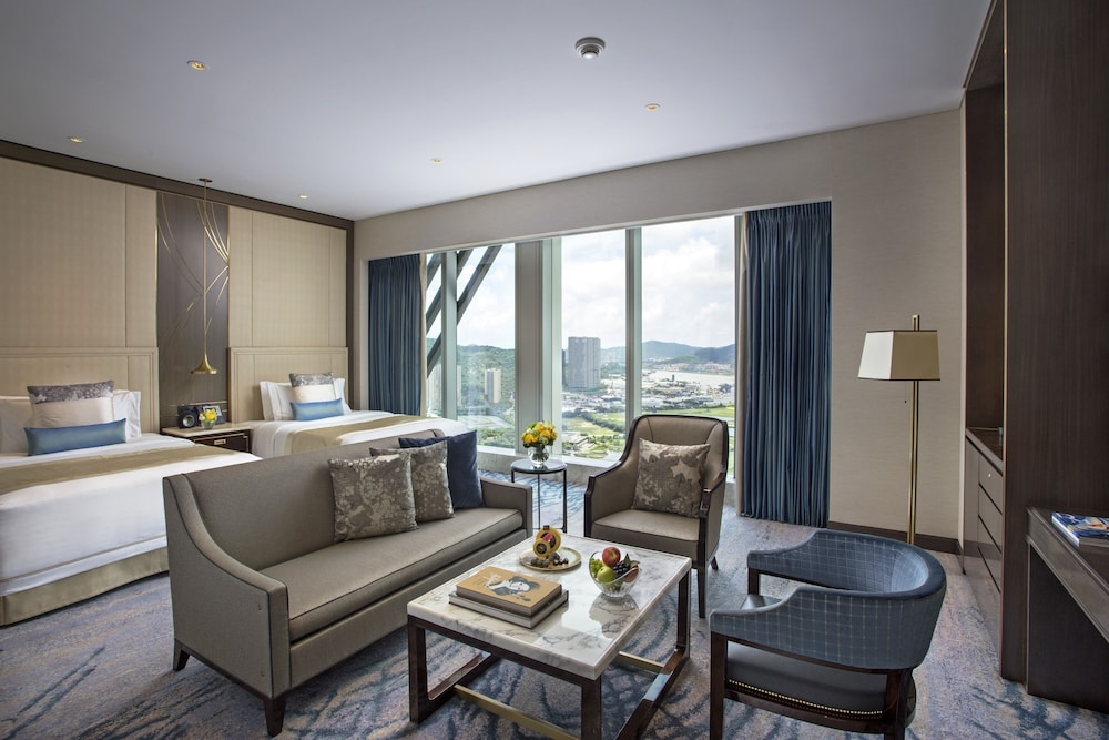 Star Premier Twin Suite