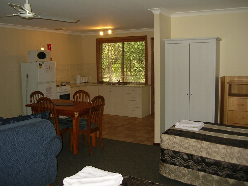 Premier Suite, Fully Self Contained - Photo 5