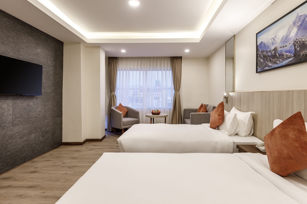 Premium Twin Room photo 2