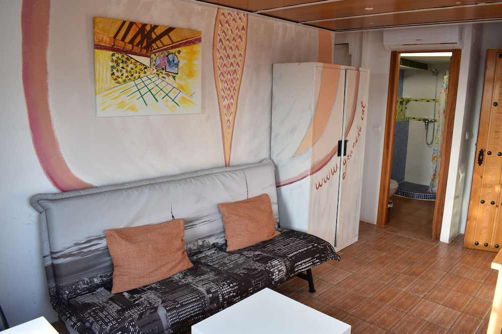 Deluxe Studio, 1 Double Bed with Sofa bed, Terrace, City View - Photo 6