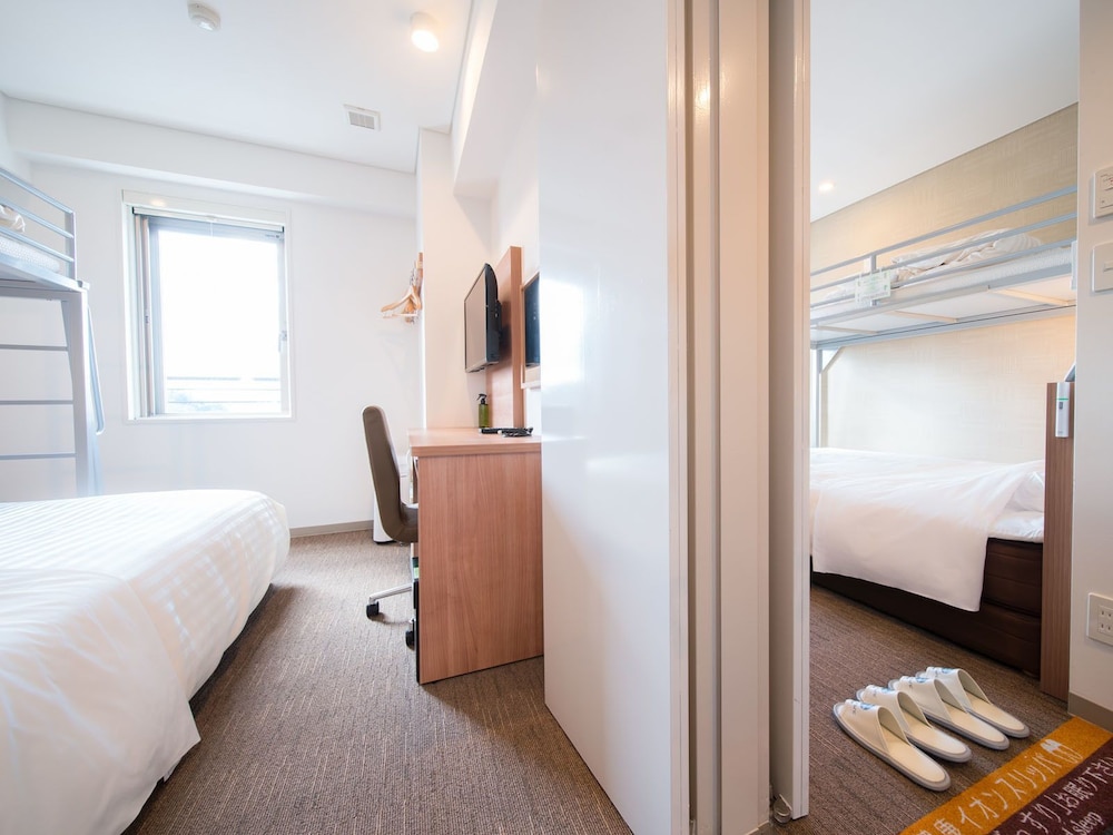 Economy Twin Room, Non Smoking - Photo 1