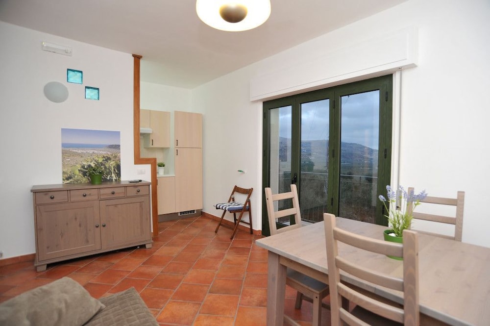 Apartment, 1 Bedroom, Sea View photo 2