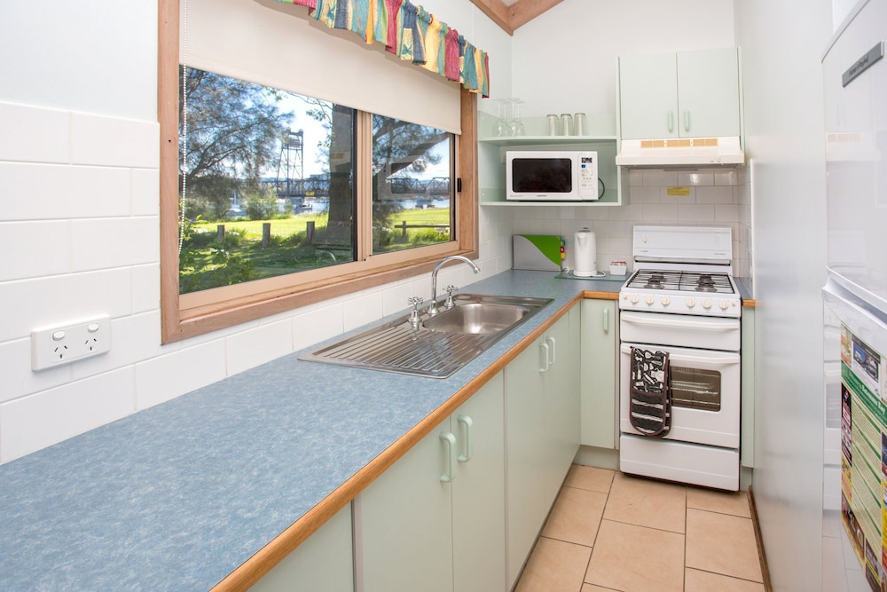 Family Cabin, 2 Bedrooms, Bay View photo 2