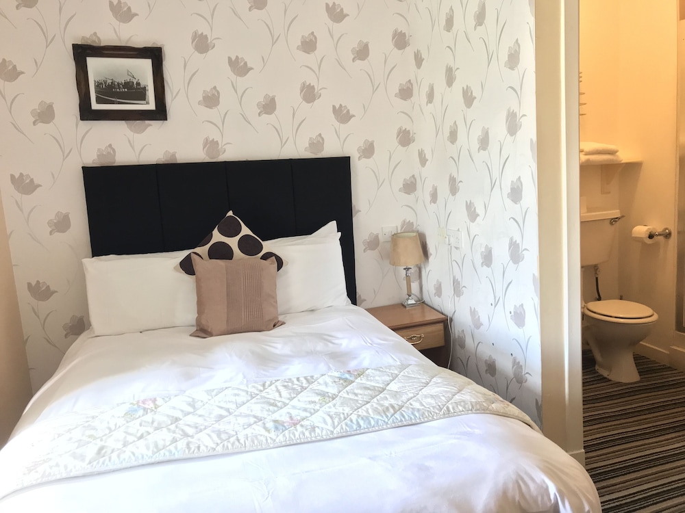 Standard Double Room, Ensuite photo 1