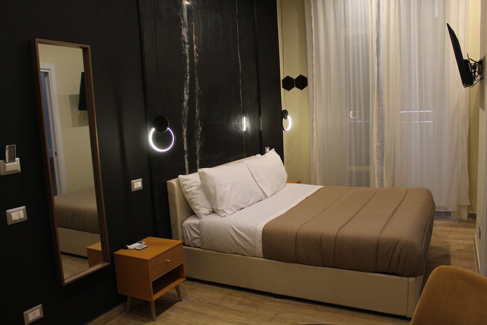 Deluxe Room, Balcony, City View