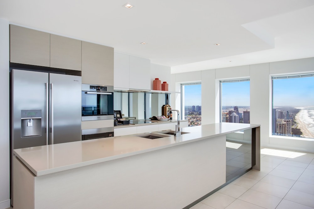 3 Bedroom Sub Penthouse - Photo 7