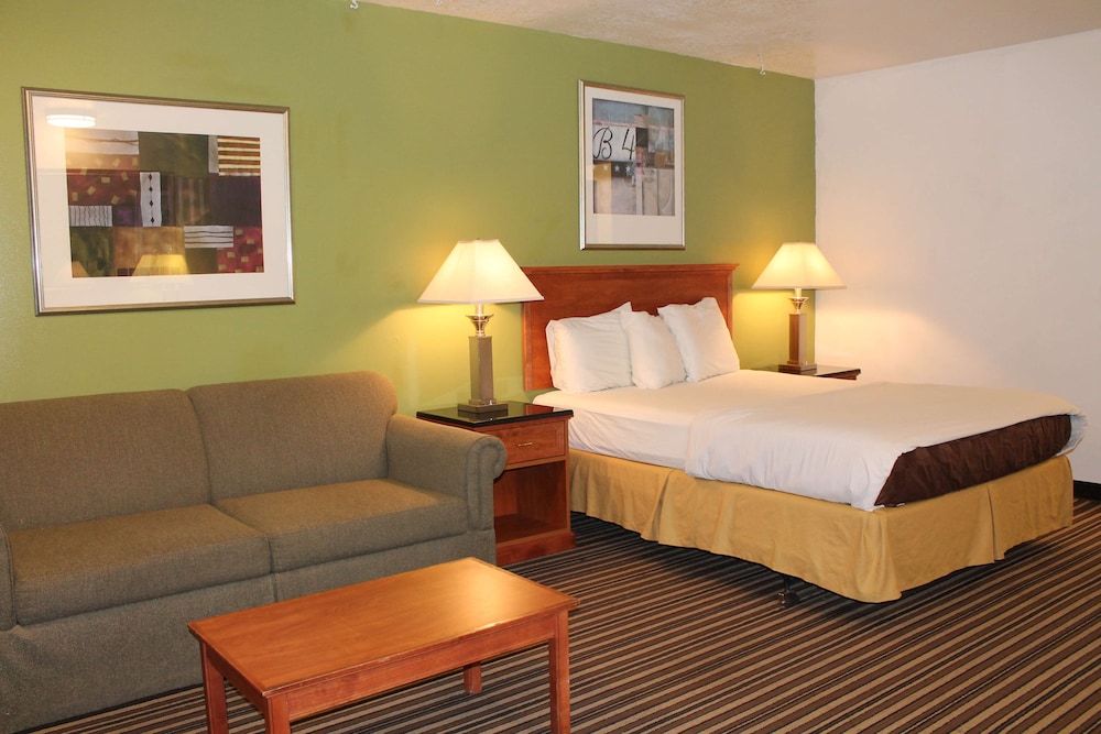 Superior Room, 1 Queen Bed, Non Smoking photo 3