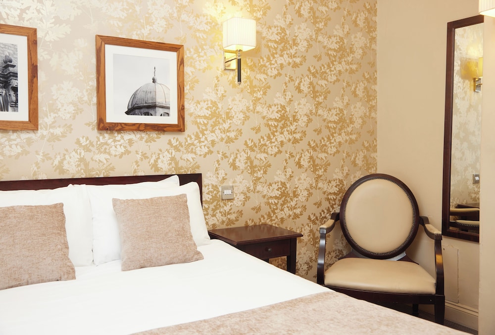 Superior Room - Photo 5