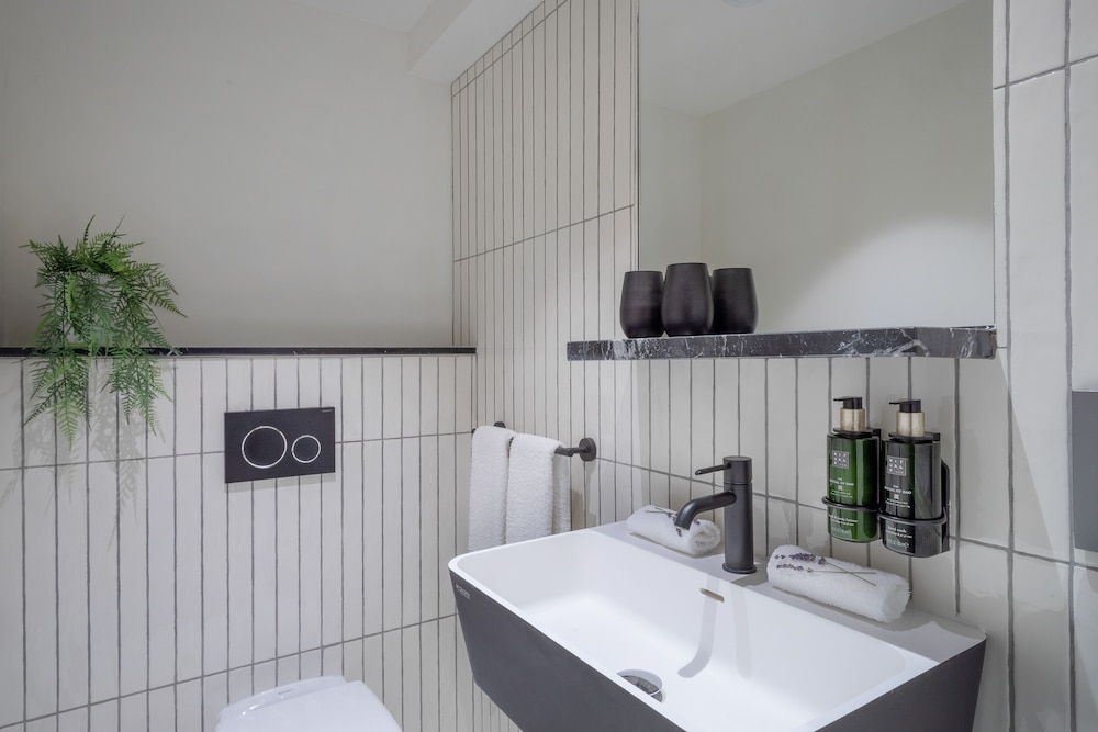 The Regent´s Suite with Executive Lounge Access thumbnail 6