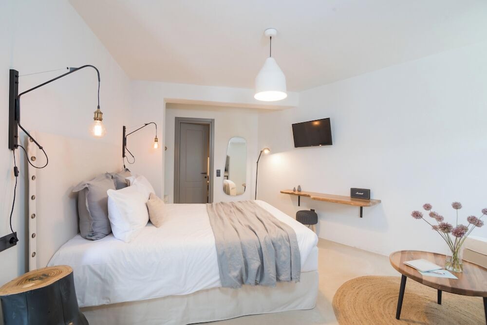 Studio Apartment photo 3