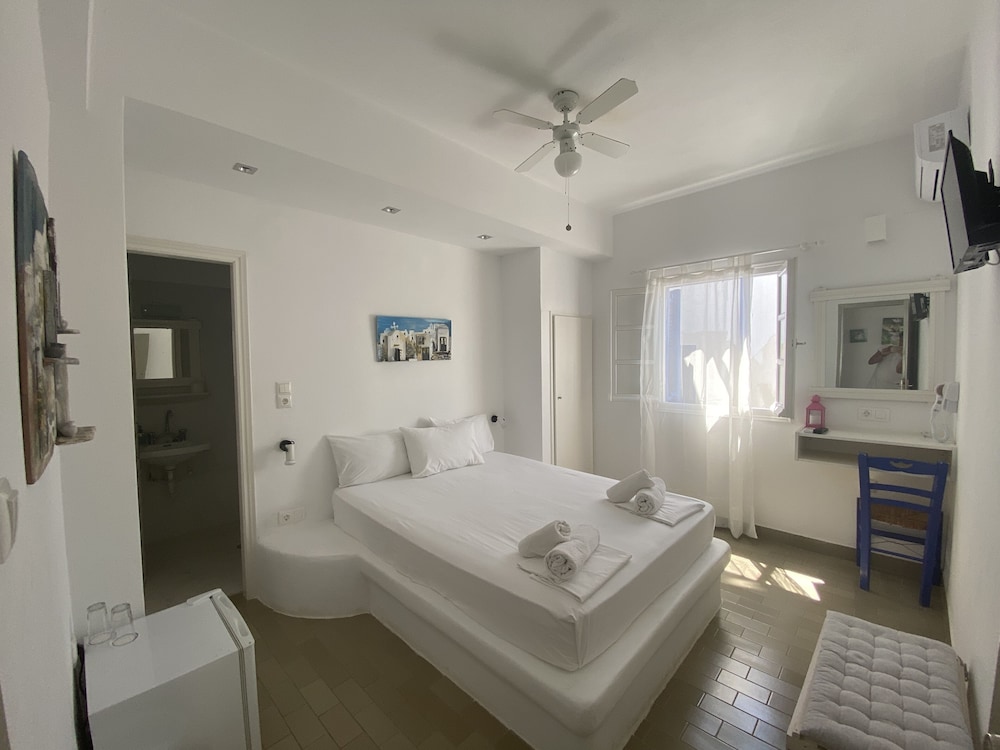 Economy Twin Room