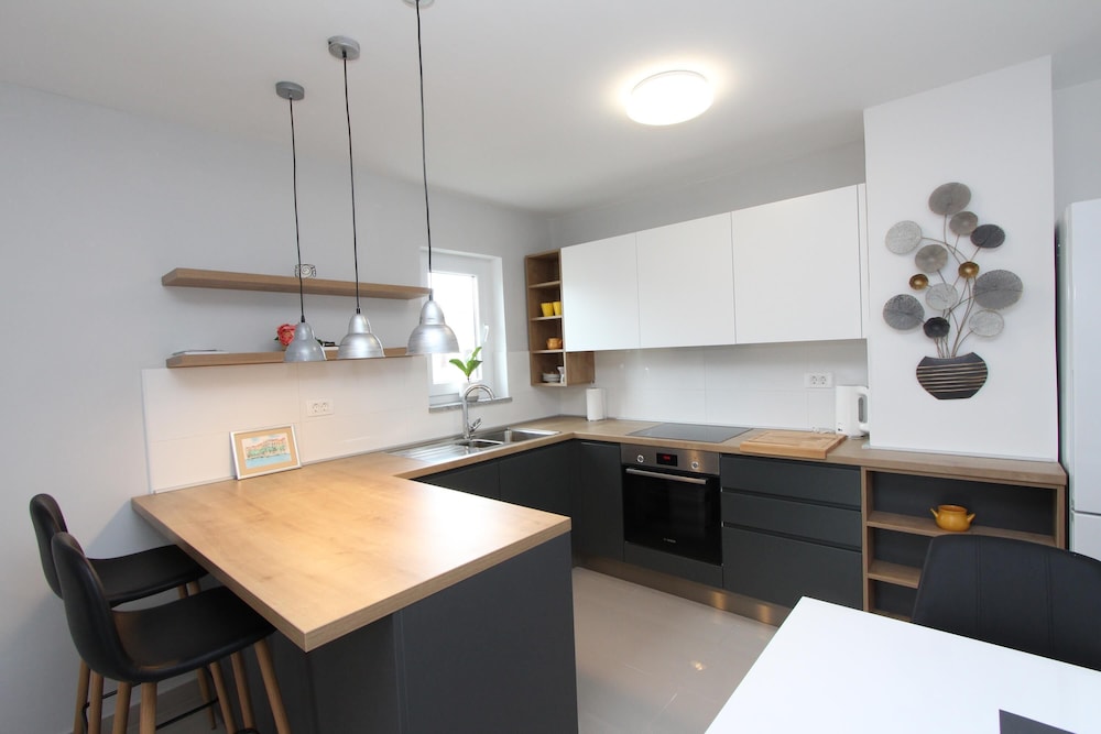 Apartment, 2 Bedrooms - Photo 18