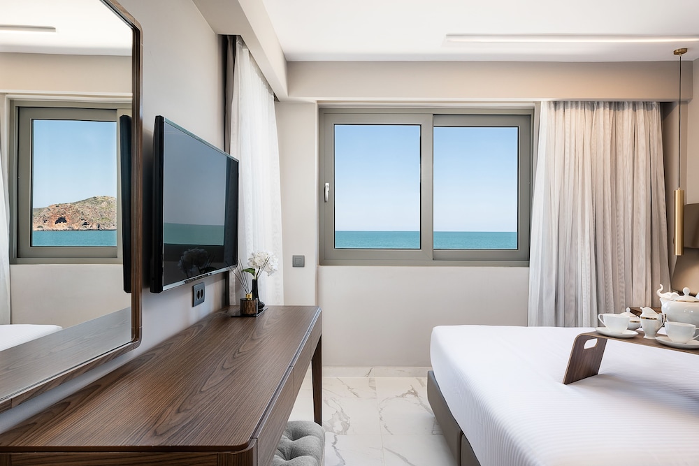 Nest Suite with 2 Bedrooms - Photo 2