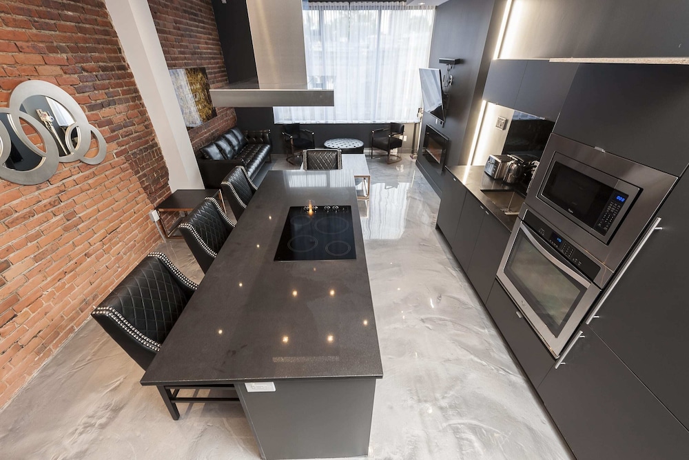 Loft, 1 Bedroom (1302)