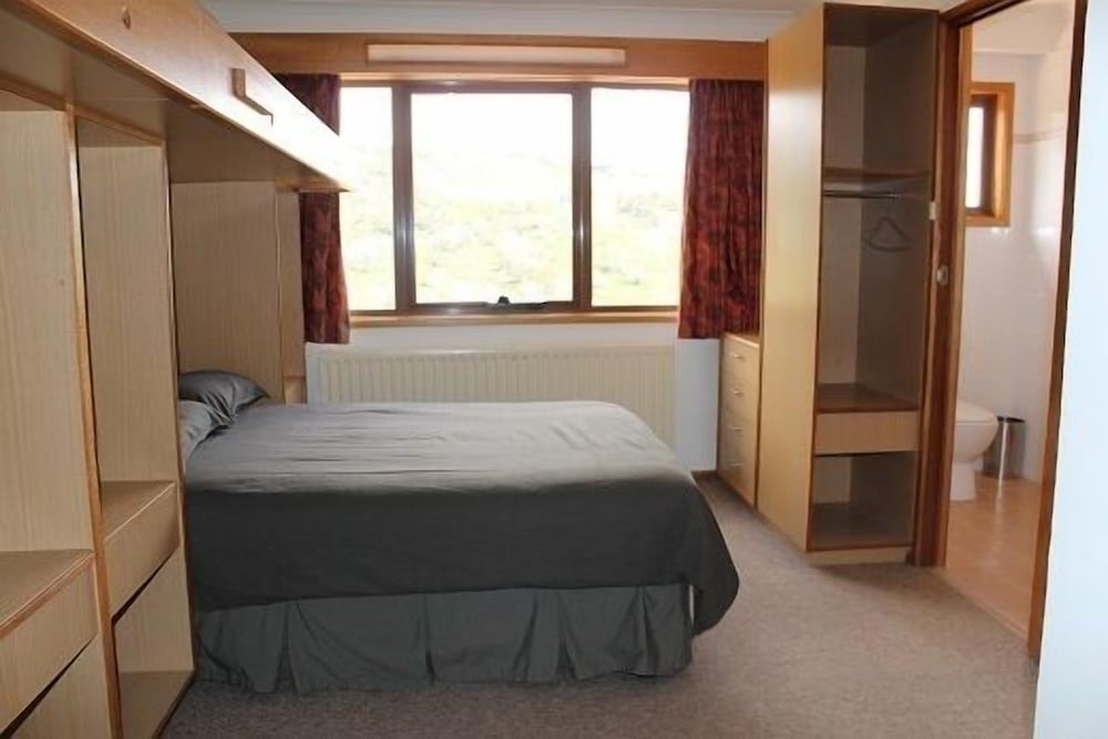 Family Room, Non Smoking (Family Room: 5 Nights) Breakfast, Lunch and Dinner Transfers included photo 1