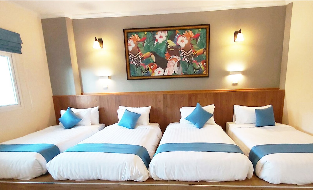 Family Double Room, 2 Bedrooms photo 2