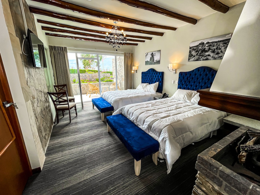 Premium Double Room, 2 Double Beds, Jetted Tub, Mountain View photo 1