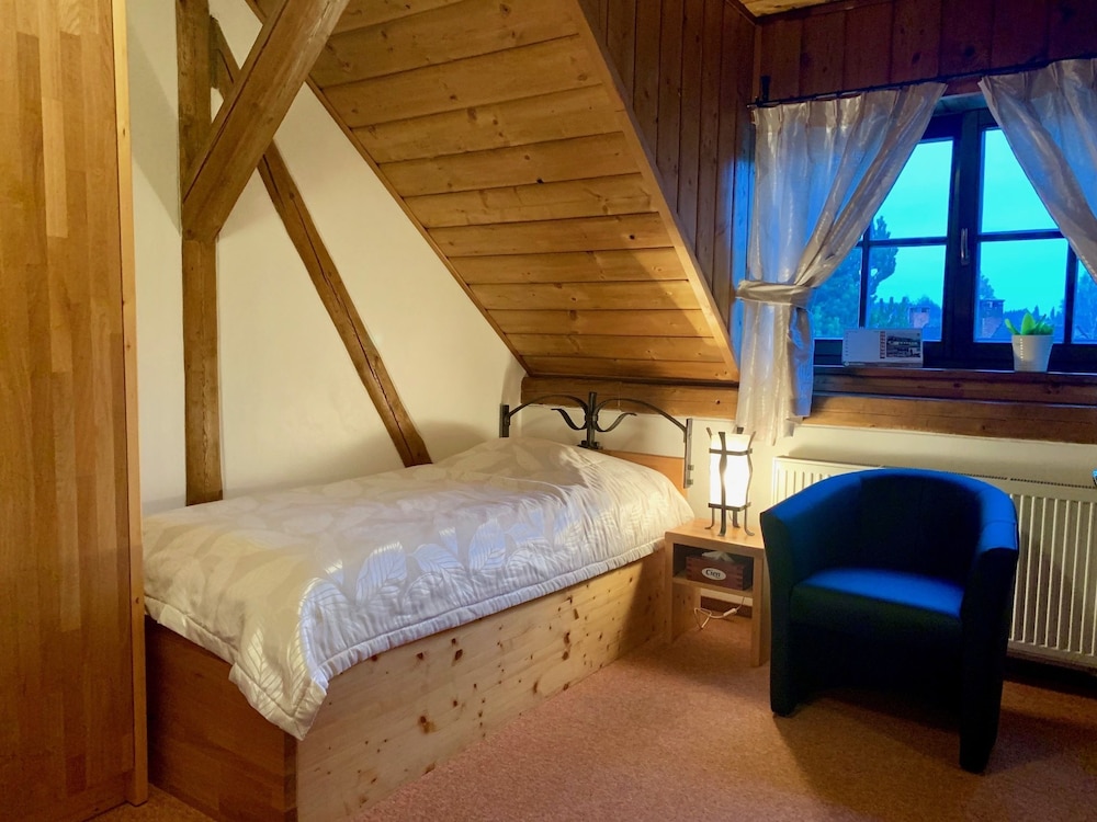 Comfort Single Room, 1 Twin Bed, Ensuite photo 1