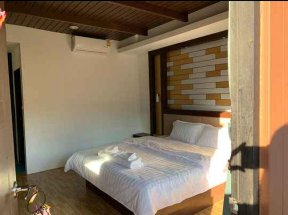 Standard Room - Photo 7