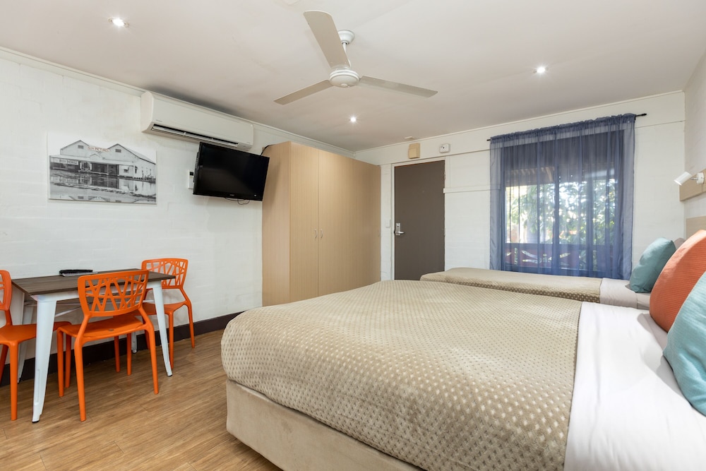 Deluxe Junior Suite photo 3