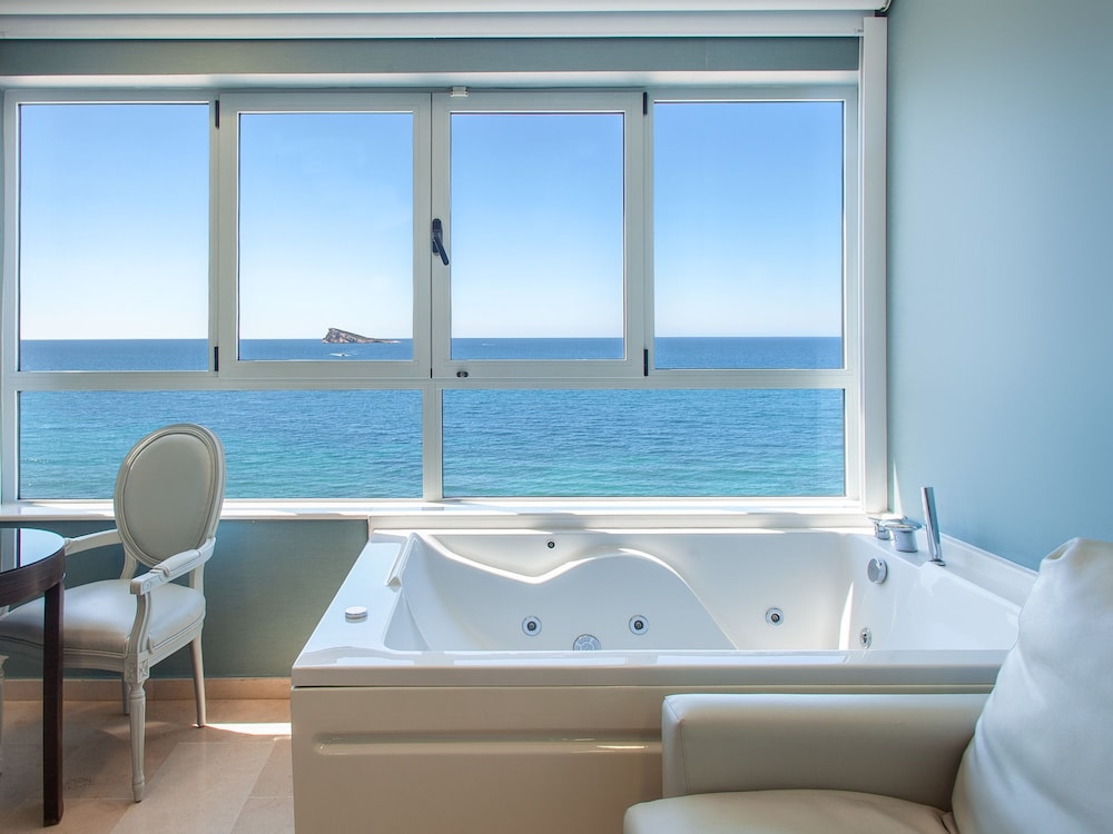 Double Room, Hot Tub, Sea View Double Room, Hot Tub, Sea View