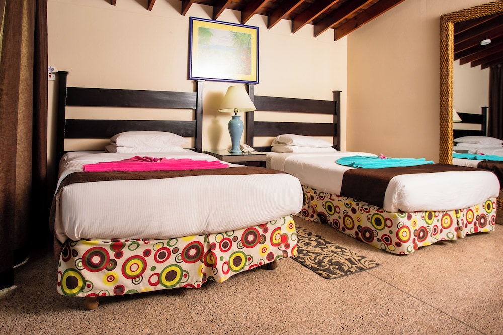 Deluxe Room, Ocean View - Photo 3