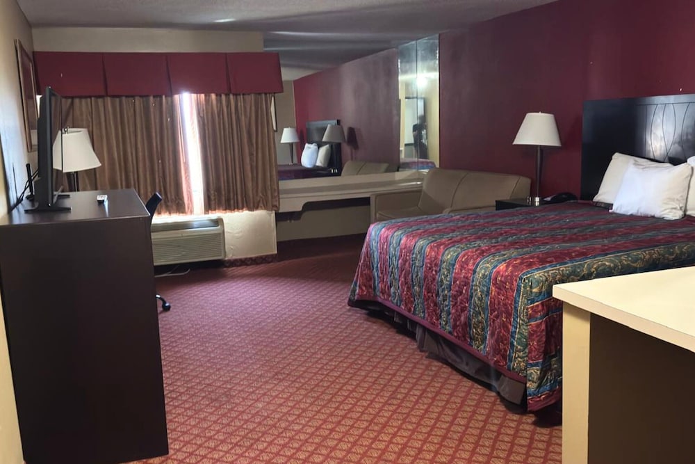 Deluxe Studio Suite