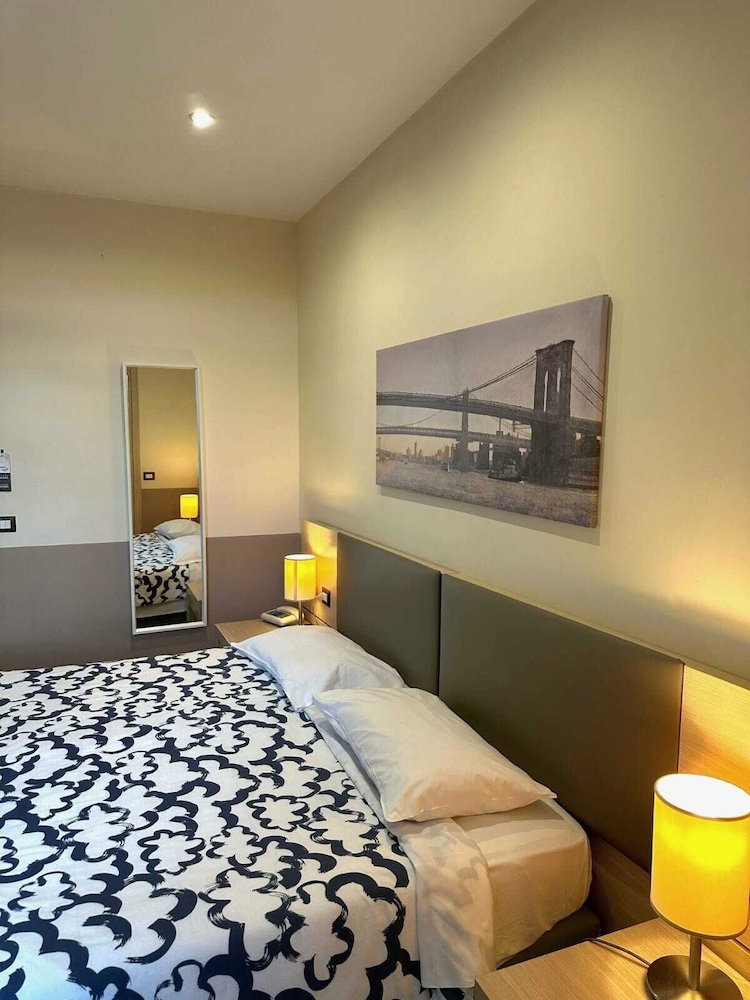 Superior Double Room Single Use photo 3