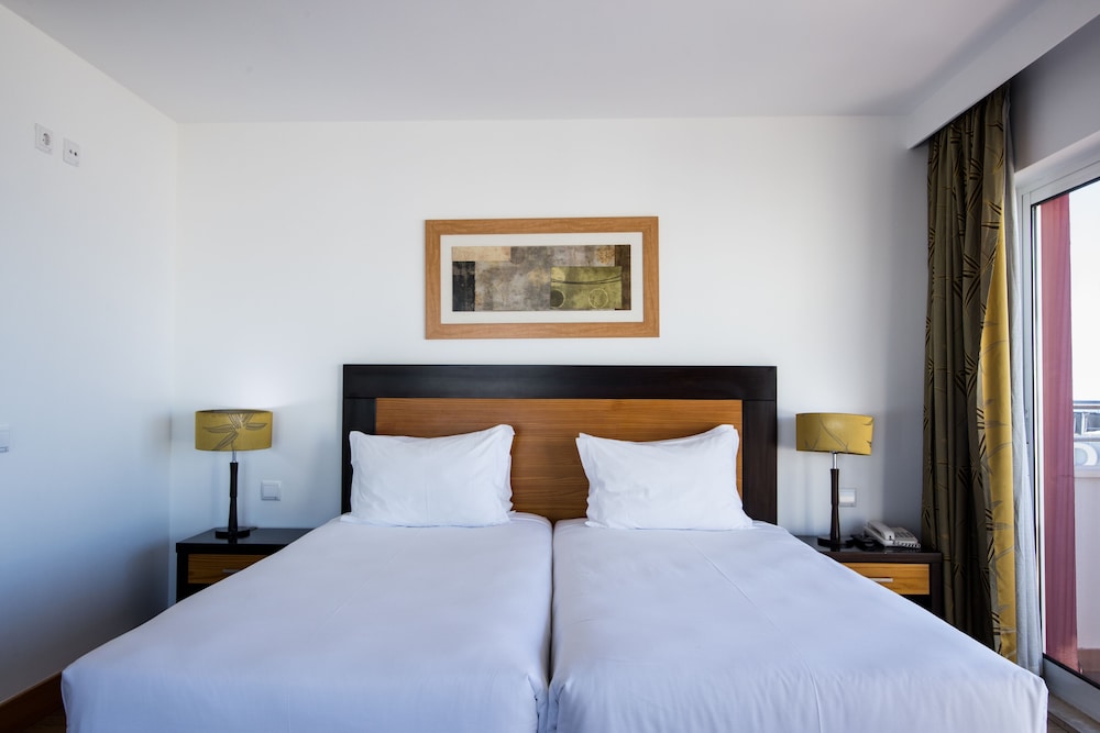 Double or Twin Room - Photo 2