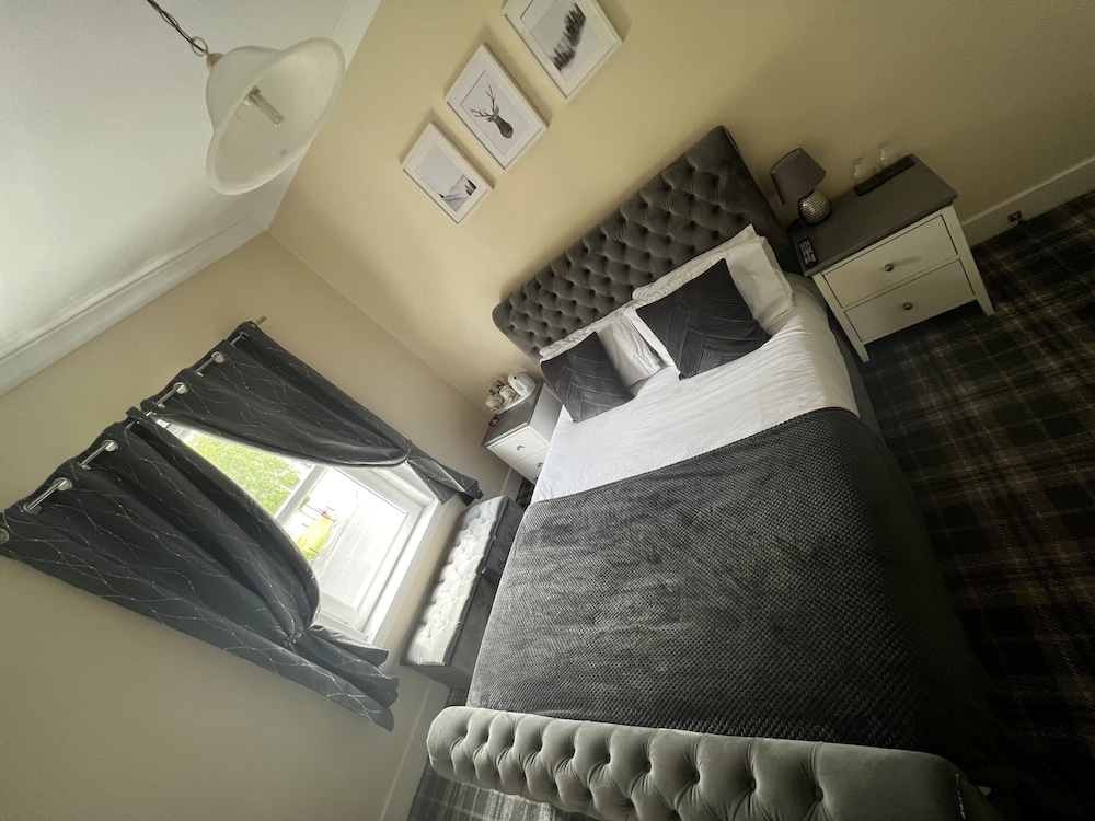 Standard Double Room, Ensuite photo 3
