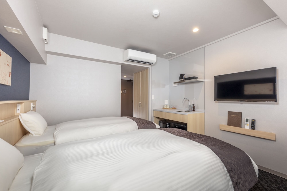 Premium Twin Room - Photo 6