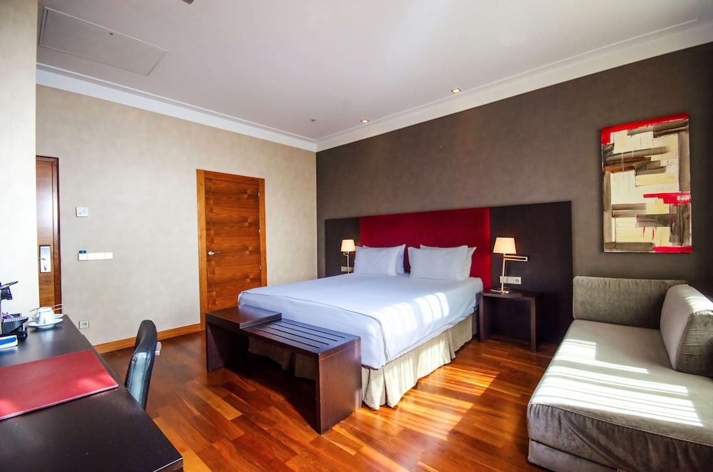 Superior Room (Extra Bed 3 Adults) - Photo 3
