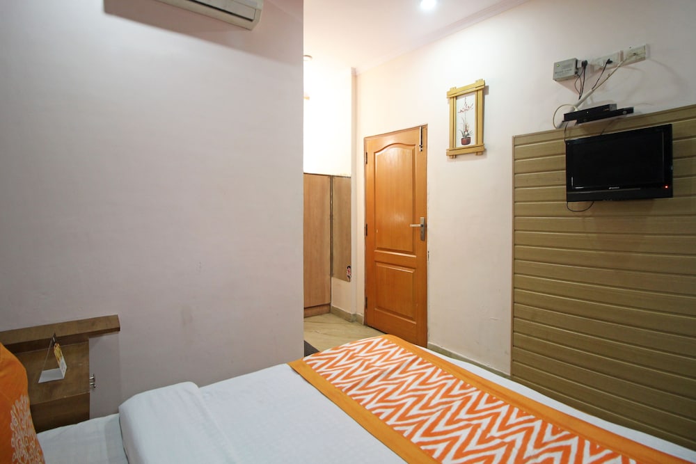 Standard Double or Twin Room, 1 Double Bed, Private Bathroom photo 3