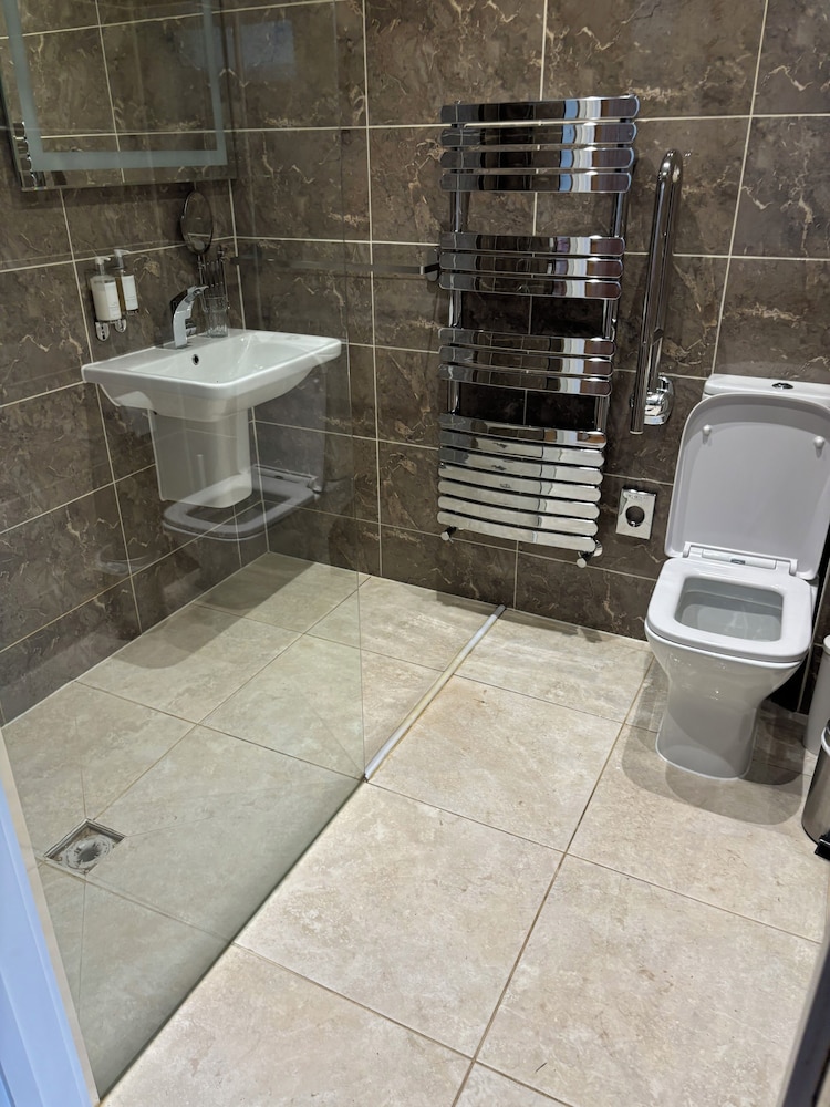 Standard Double Room - Photo 4