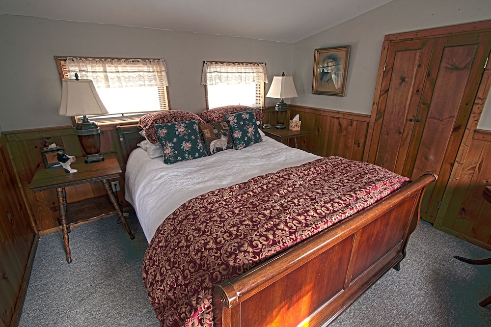 Panoramic Suite, 1 Queen Bed with Sofa bed, Balcony, River View photo 3