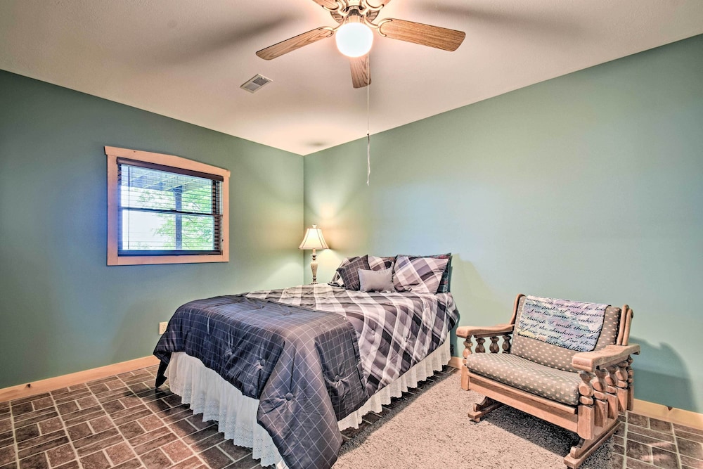 House (2 Bedrooms) photo 1