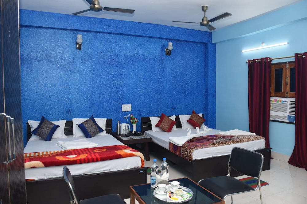 Family Double Room, Smoking, Hill View photo 1