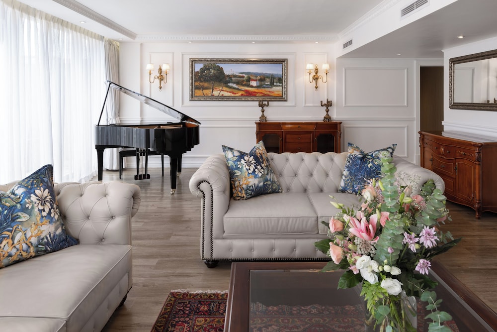 Presidential Suite photo 3