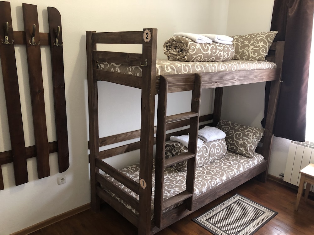 One Bed in 4-Bunk Bed Mixed Dormitory photo 1
