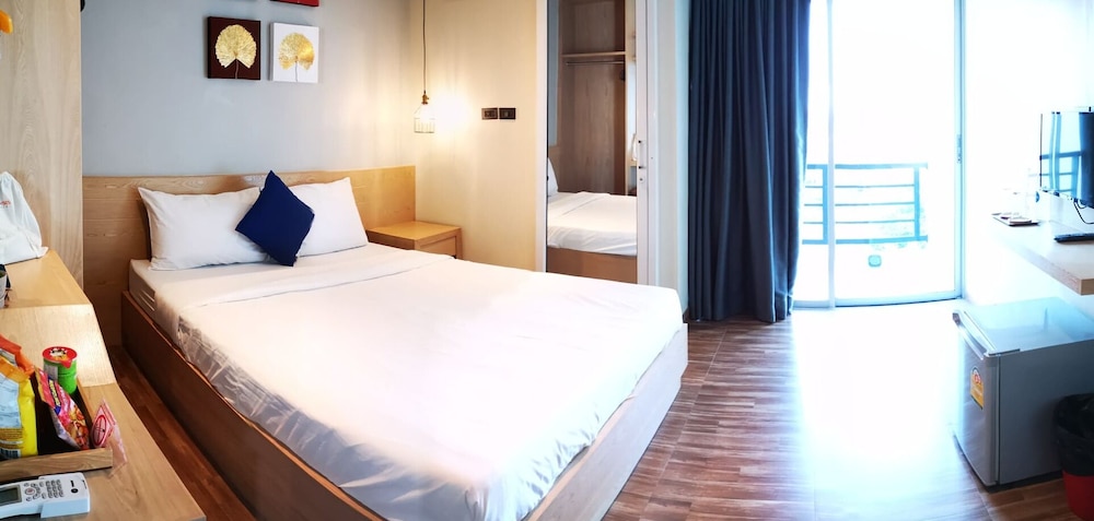 Deluxe Room - Photo 1