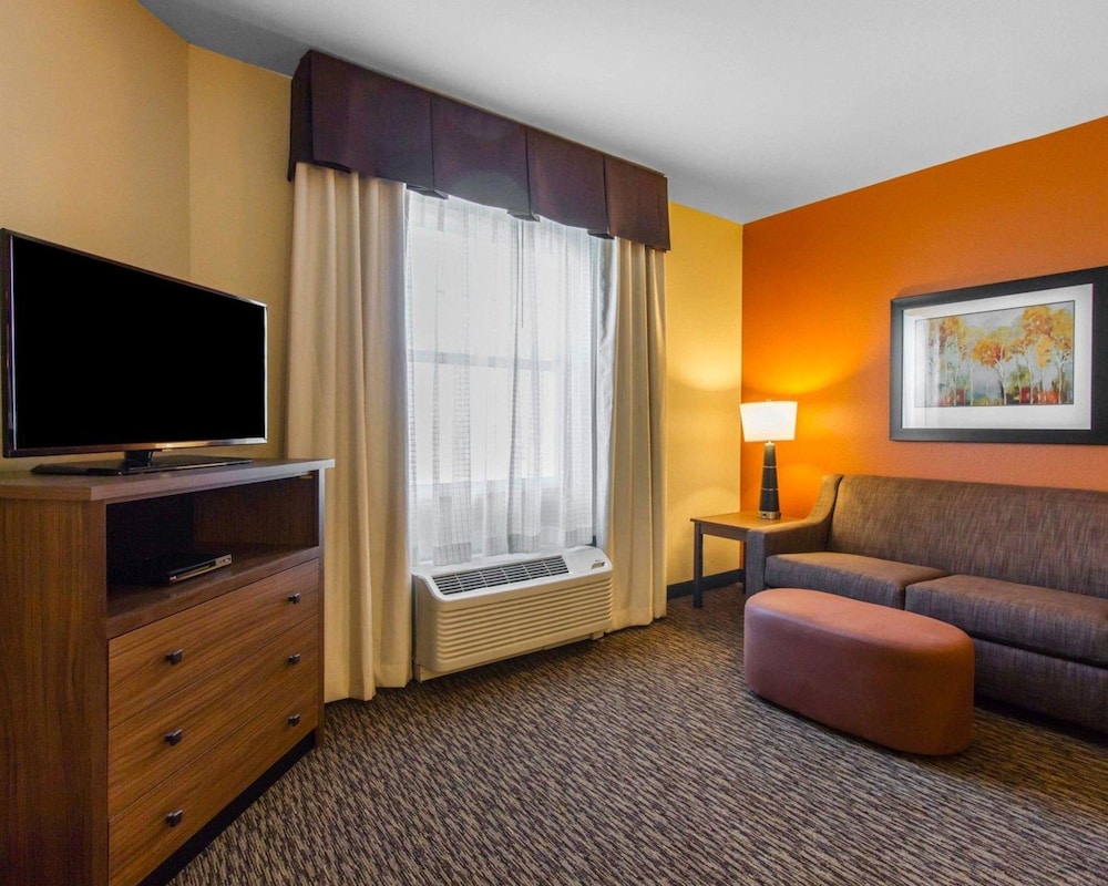 Suite, Multiple Beds, Non Smoking
