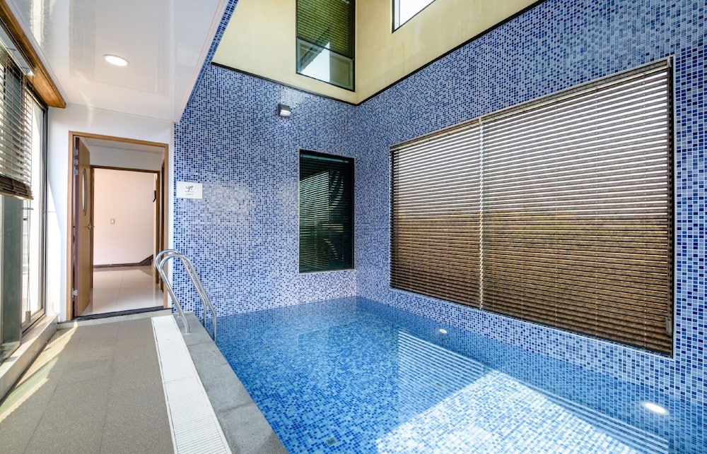 Villa, 2 Bedrooms, Private Pool (70PY JatJil) photo 3