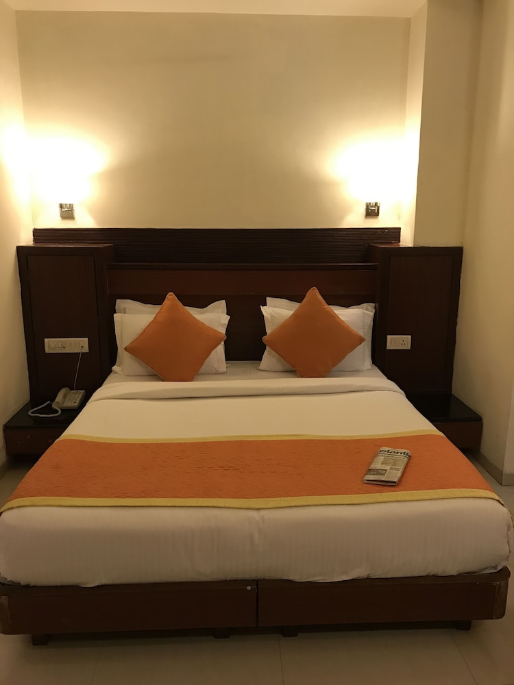 Deluxe Room, Private Bathroom