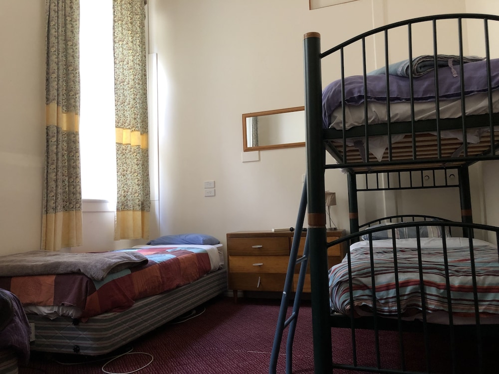Triple Room, Shared Bathroom photo 2