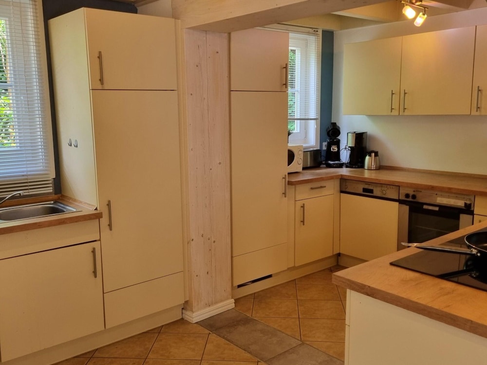 Comfort House, Multiple Bedrooms photo 3