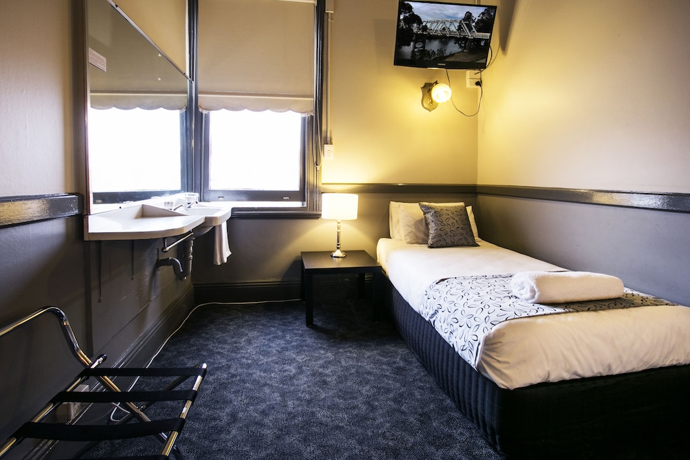 Standard Room, 1 Bedroom photo 2
