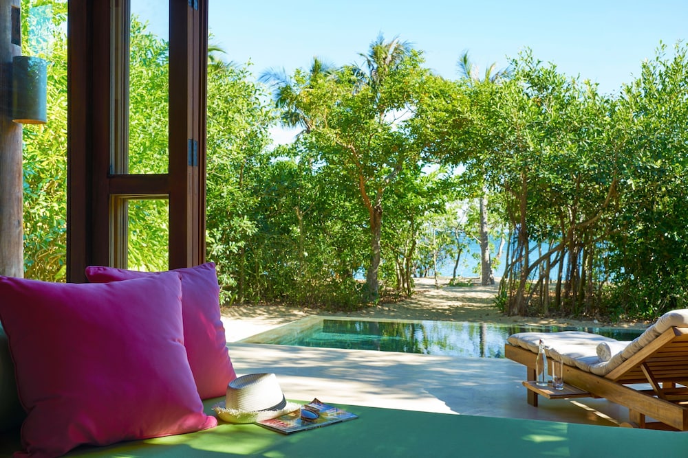 Beachfront Pool Villa - Photo 6