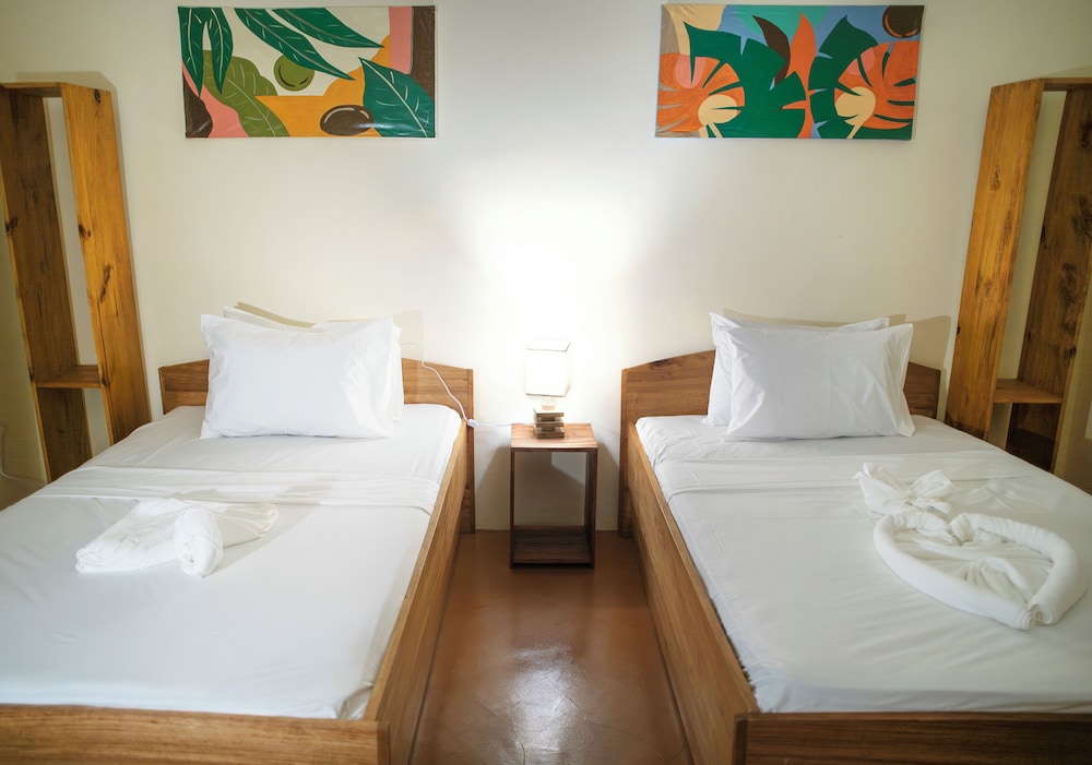 Classic Twin Room, Pool View
