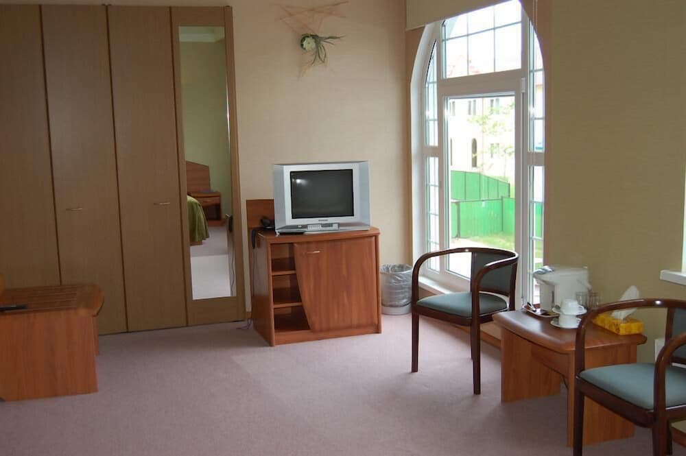 Basic Twin Room photo 3