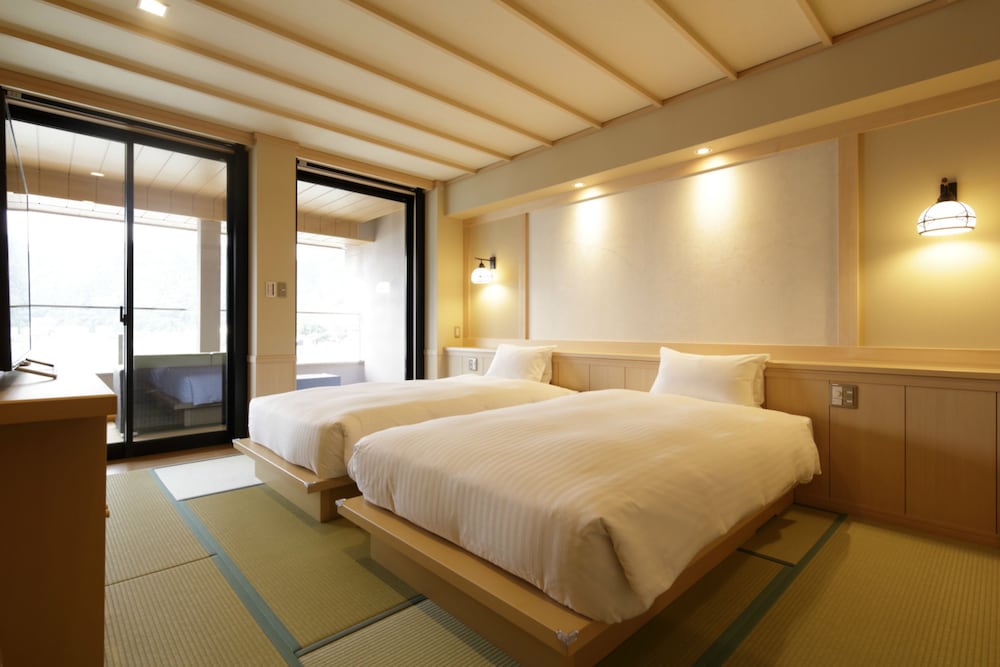 Japanese Style Room with Twin Bed, Kawaguchi lake view